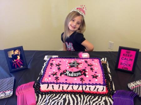 602723_300839843376074_436011214_n