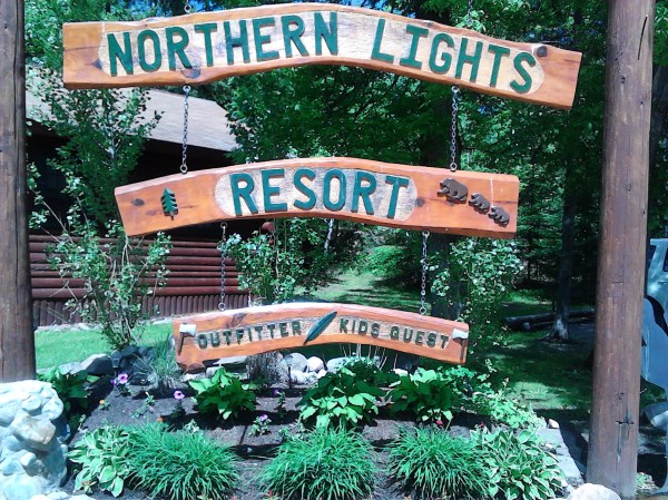 resortentrancewithplants