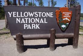yellowstone entry sign