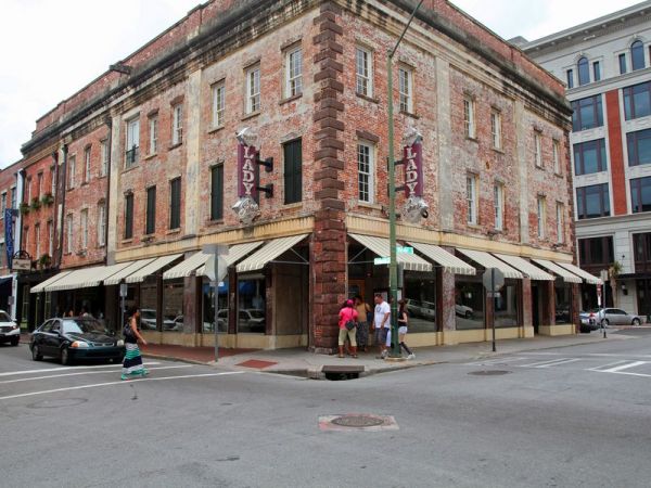 lady-and-sons-paula-deen.0