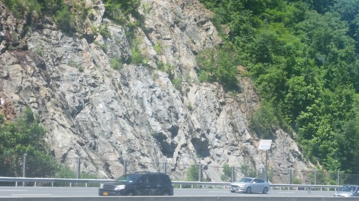 rock mountain in new york