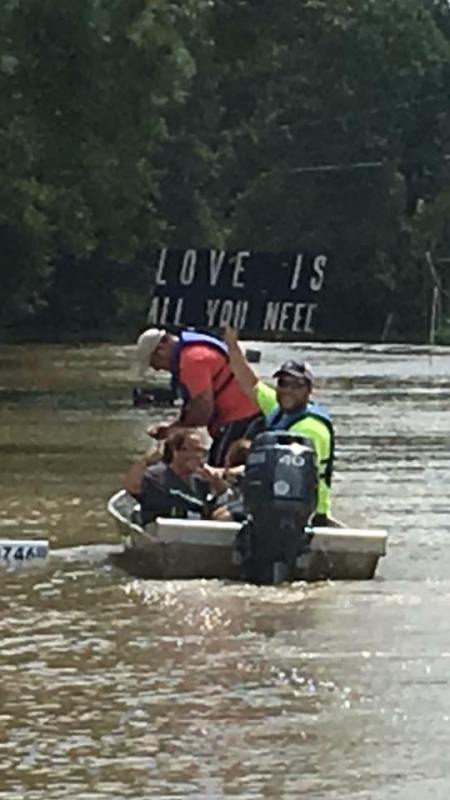 14022200_1231410763559765_754969228658815745_n